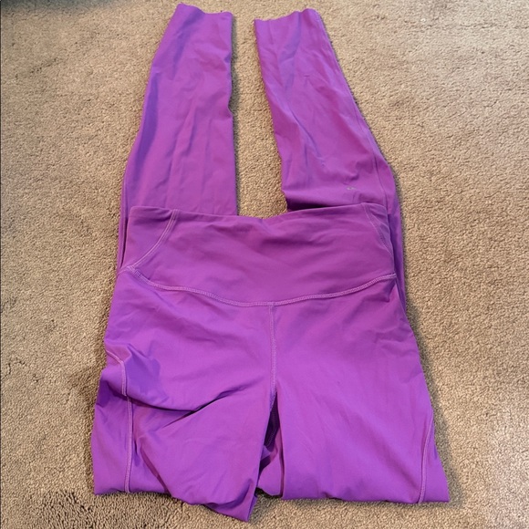 Lululemon Base Pace High-Rise Tight *Tall 31" (Moonlit Magenta) Size 4 - Picture 1 of 6